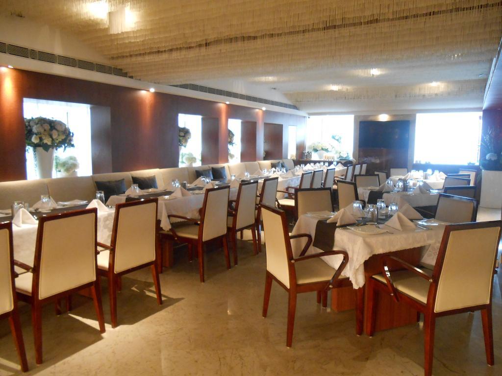 Celesta - Kolkata Otel Dış mekan fotoğraf