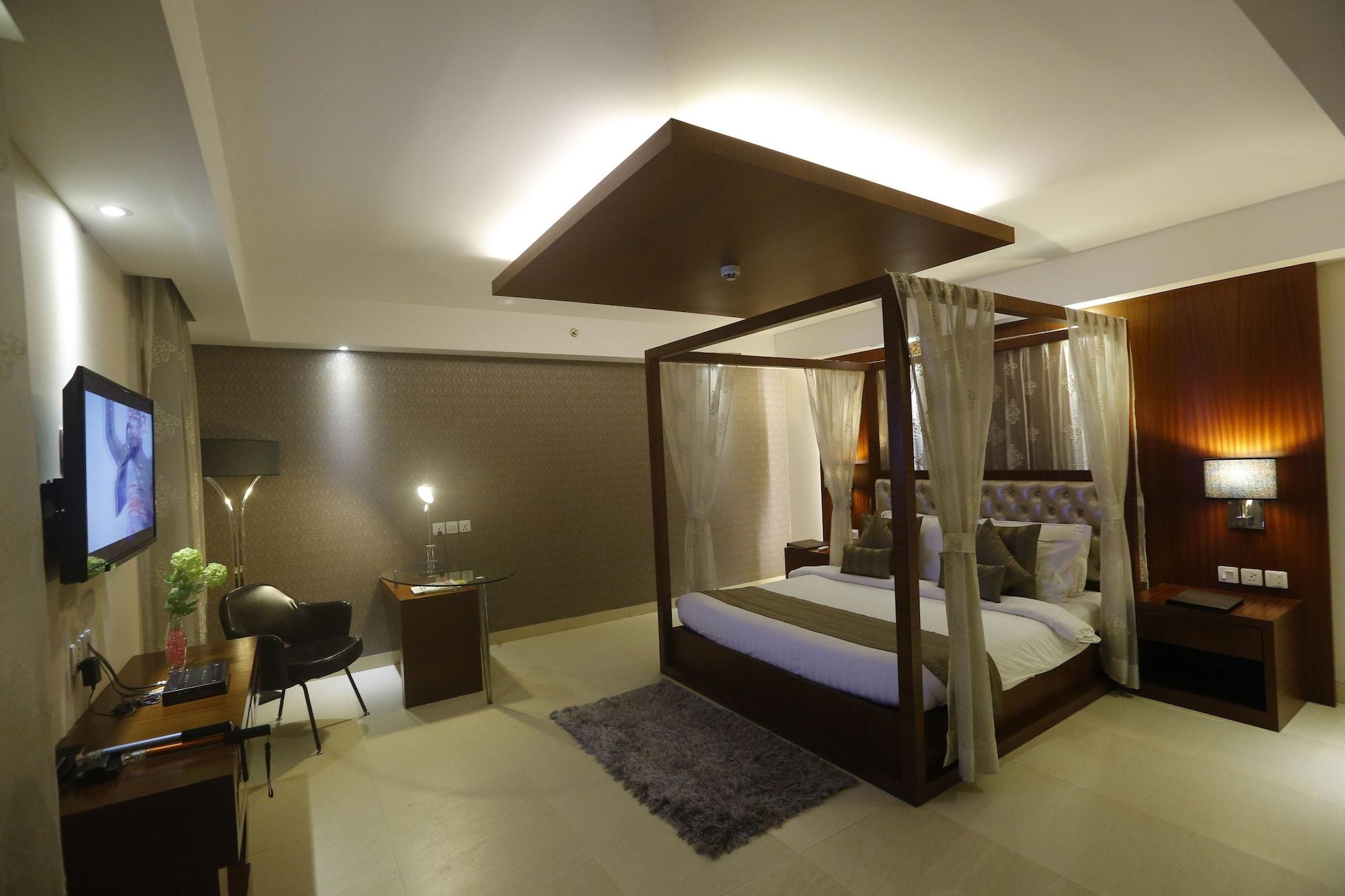 Celesta - Kolkata Otel Dış mekan fotoğraf