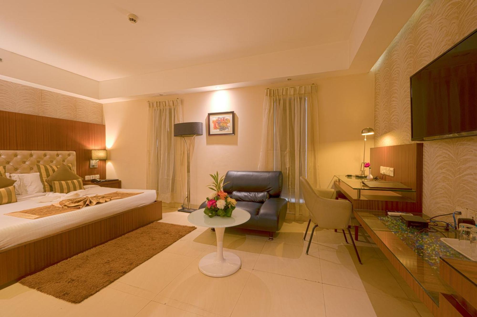 Celesta - Kolkata Otel Dış mekan fotoğraf