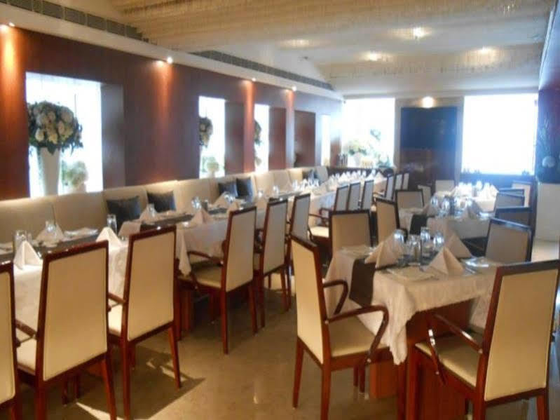 Celesta - Kolkata Otel Dış mekan fotoğraf