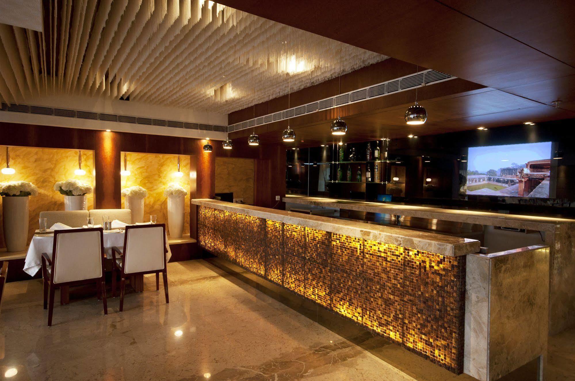 Celesta - Kolkata Otel Dış mekan fotoğraf